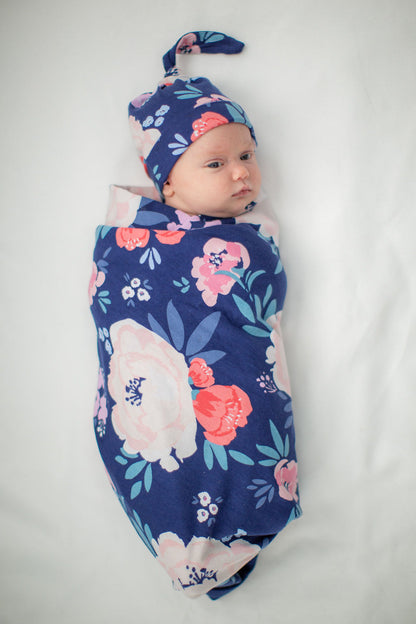 Pink 3 in 1 Labor Gown & Annabelle Newborn Swaddle Blanket Set & Dad T-Shirt & Pet Bandana