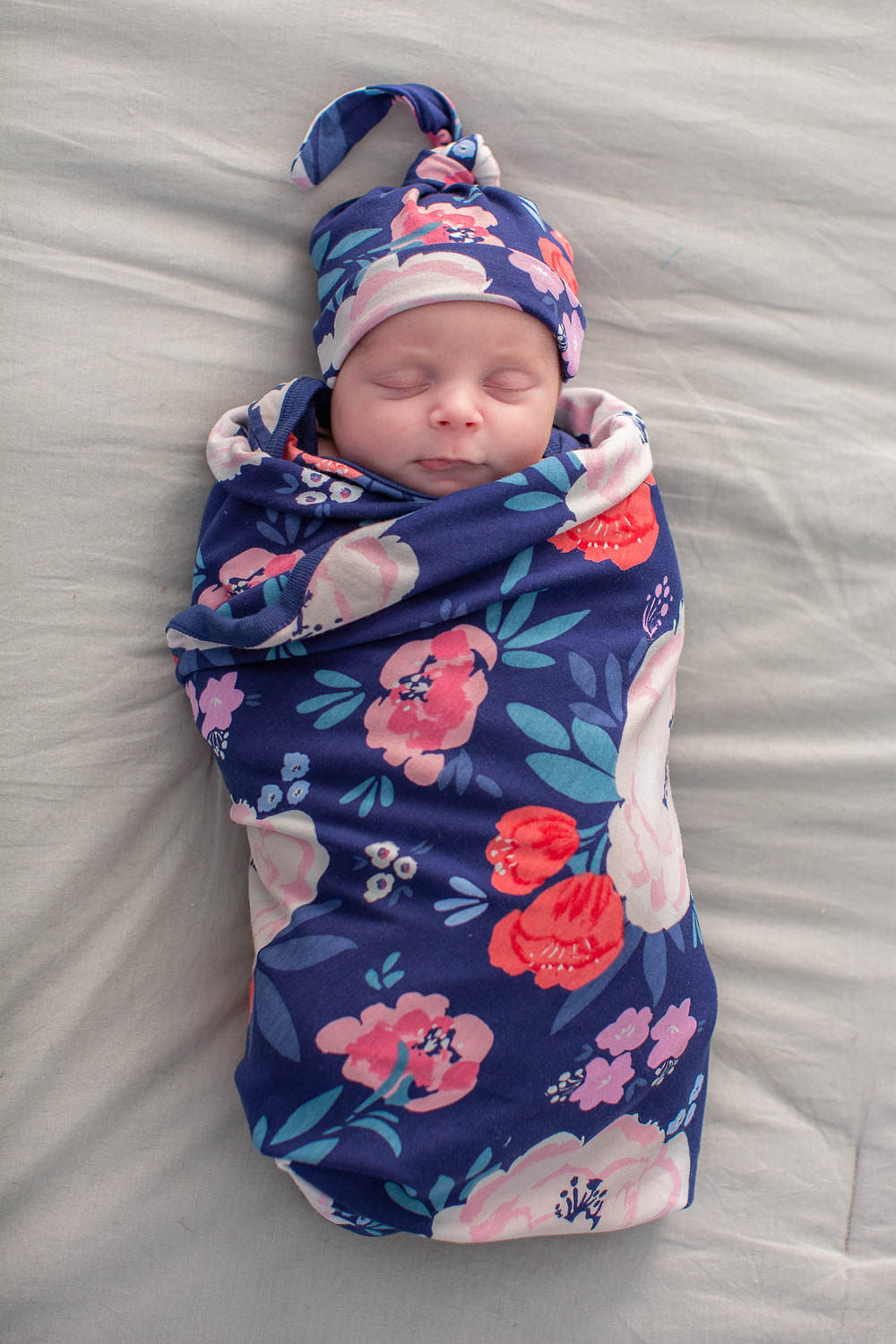 Annabelle 3 in 1 Labor Gown & Newborn Swaddle Blanket Set & Dad T-Shirt & Dog Bandana
