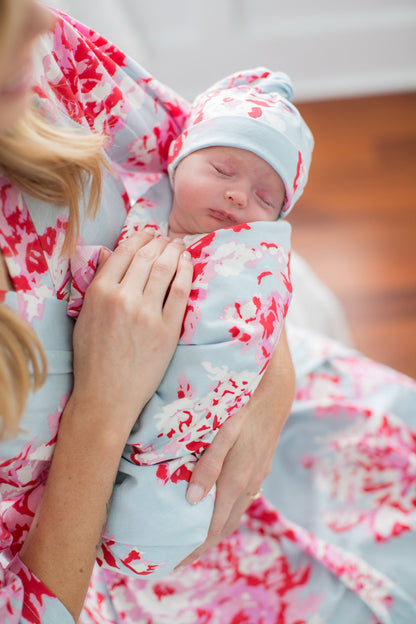 Mae Swaddle Blanket & Newborn Hat Set