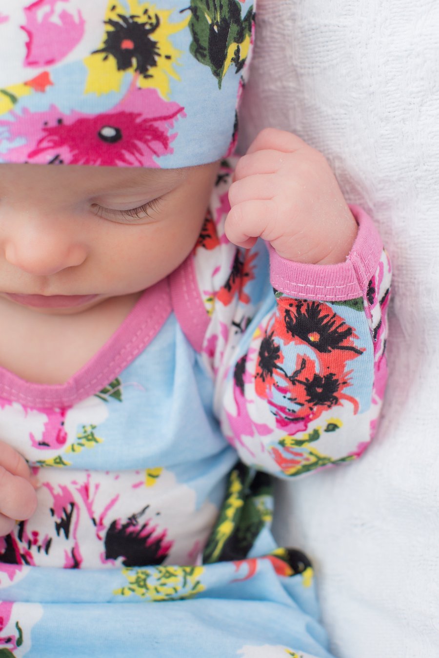 Isla Pregnancy/Postpartum Robe & Matching Baby Gown & Hat Set