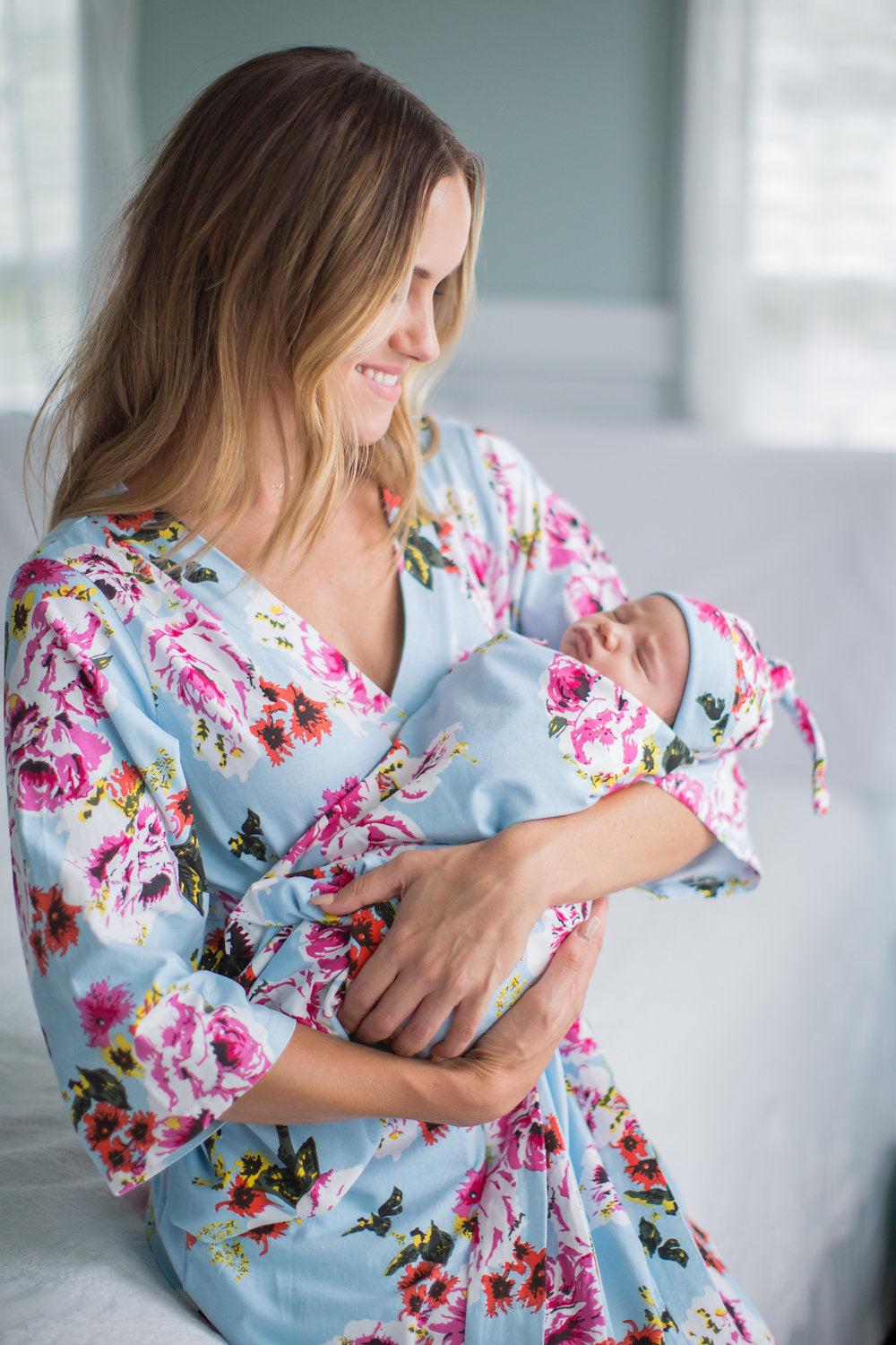 Isla Pregnancy/Postpartum Robe & Swaddle Set & Dad T-Shirt
