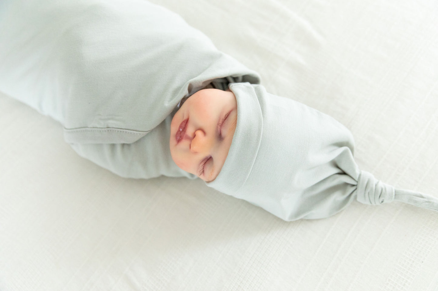 Ivy Robe & Grey Newborn Swaddle Blanket Set