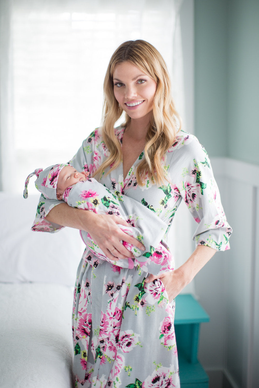 Olivia Pregnancy/Postpartum Robe & Swaddle Set & Dad T-Shirt