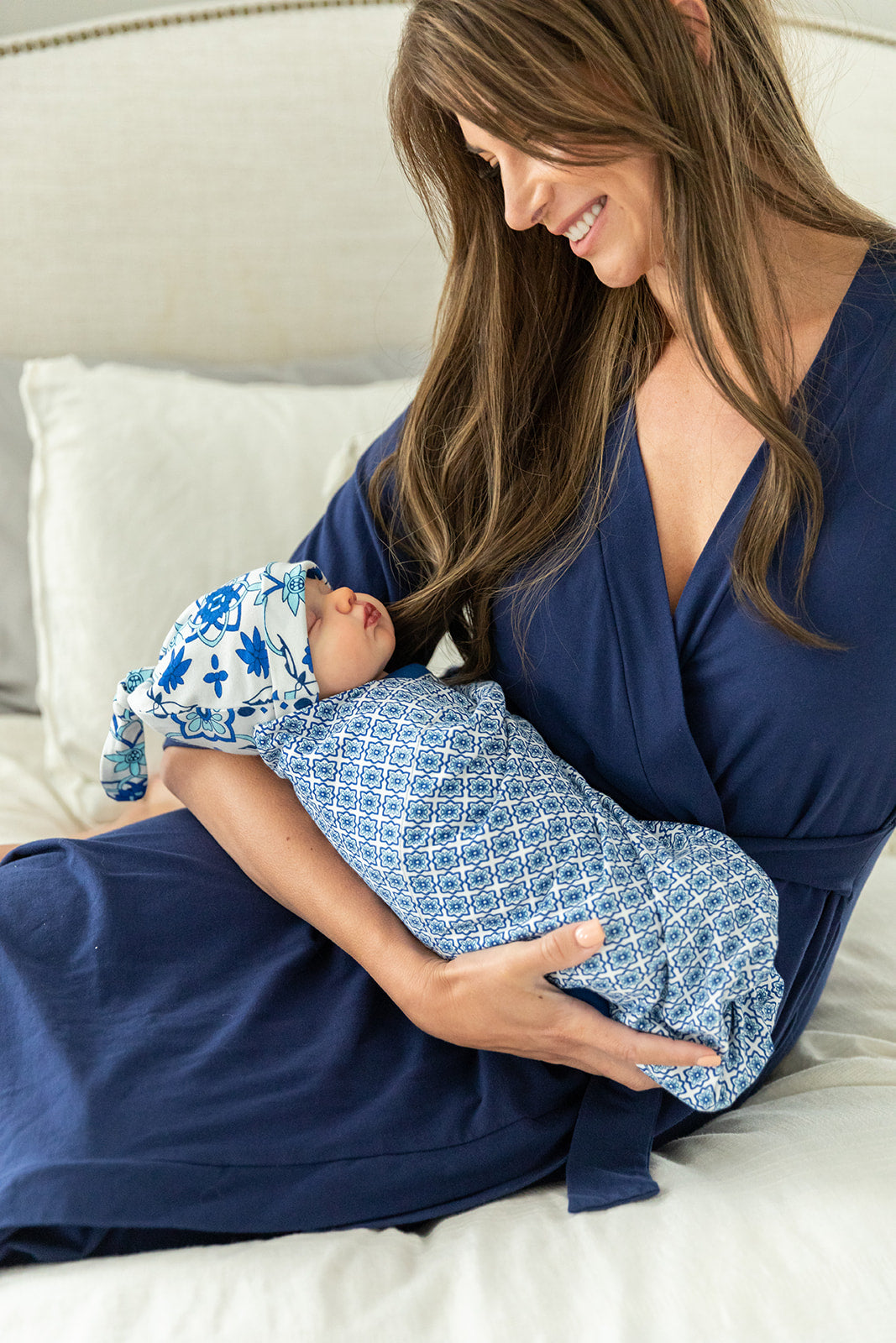 Navy Blue Pregnancy/Postpartum Robe & Ophelia Reversible Swaddle Blanket Set