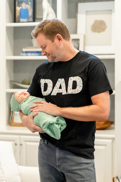 Ivy Pregnancy/Postpartum Robe & Sage Swaddle Set & Dad T-Shirt