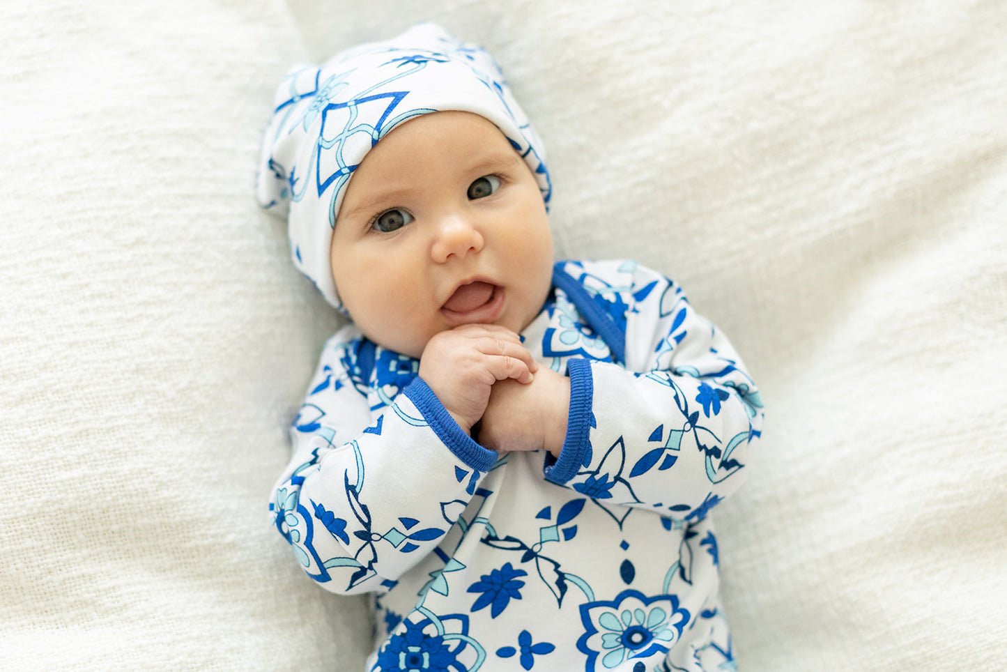 Ophelia Newborn Receiving Gown & Hat Set