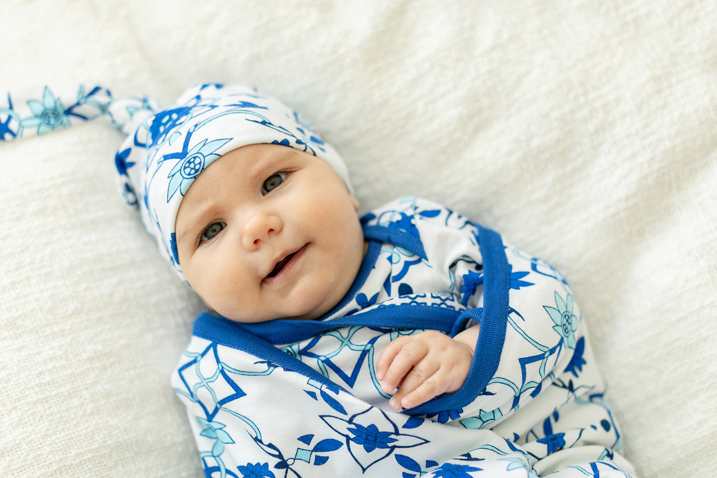 Ophelia Reversible Swaddle Blanket & Newborn Hat Set