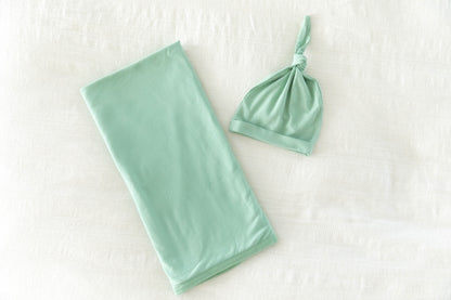 Charlotte Robe & Sage Green Swaddle Blanket Set