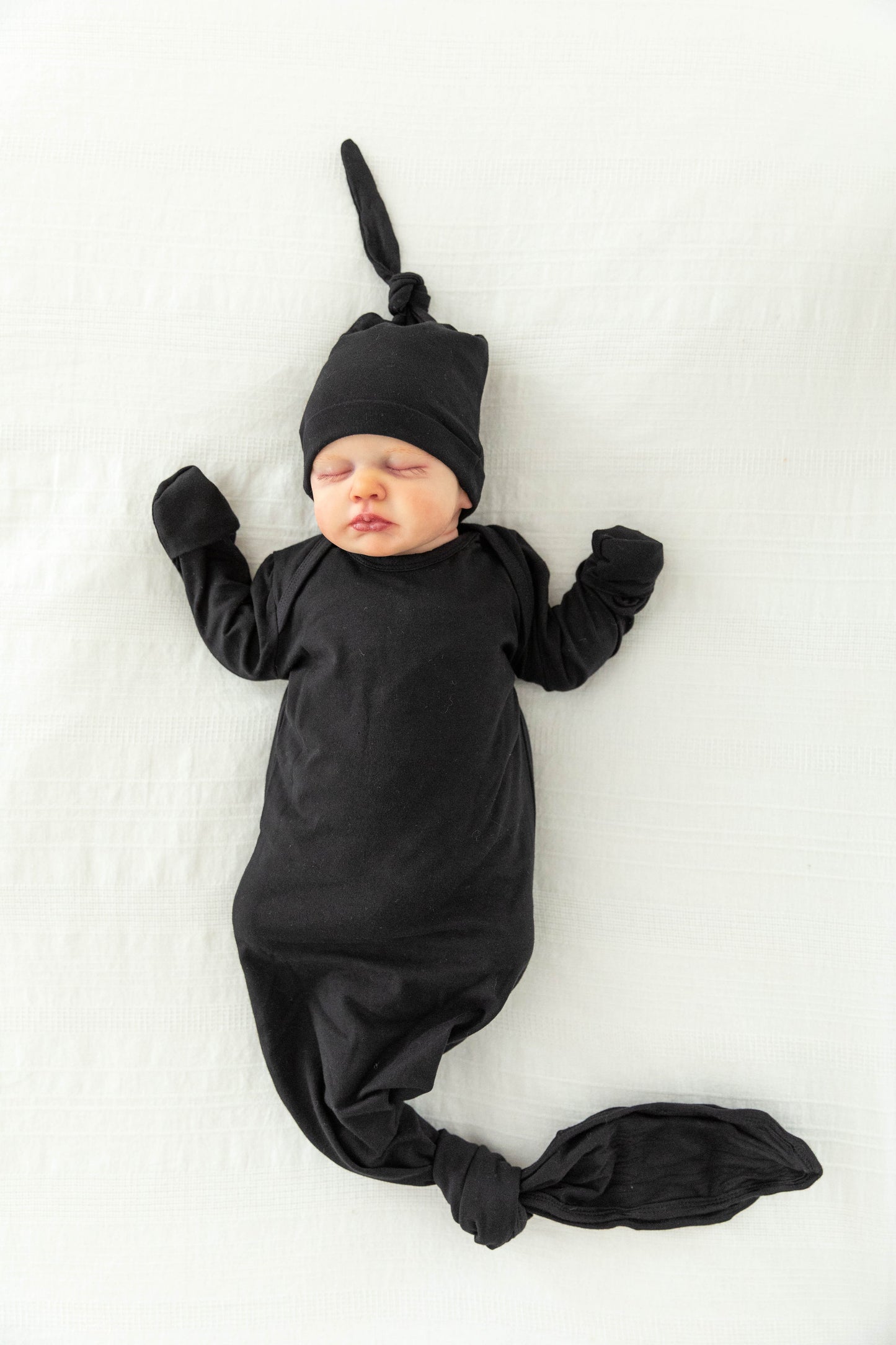 Ivy Robe & Black Knotted Baby Gown Set