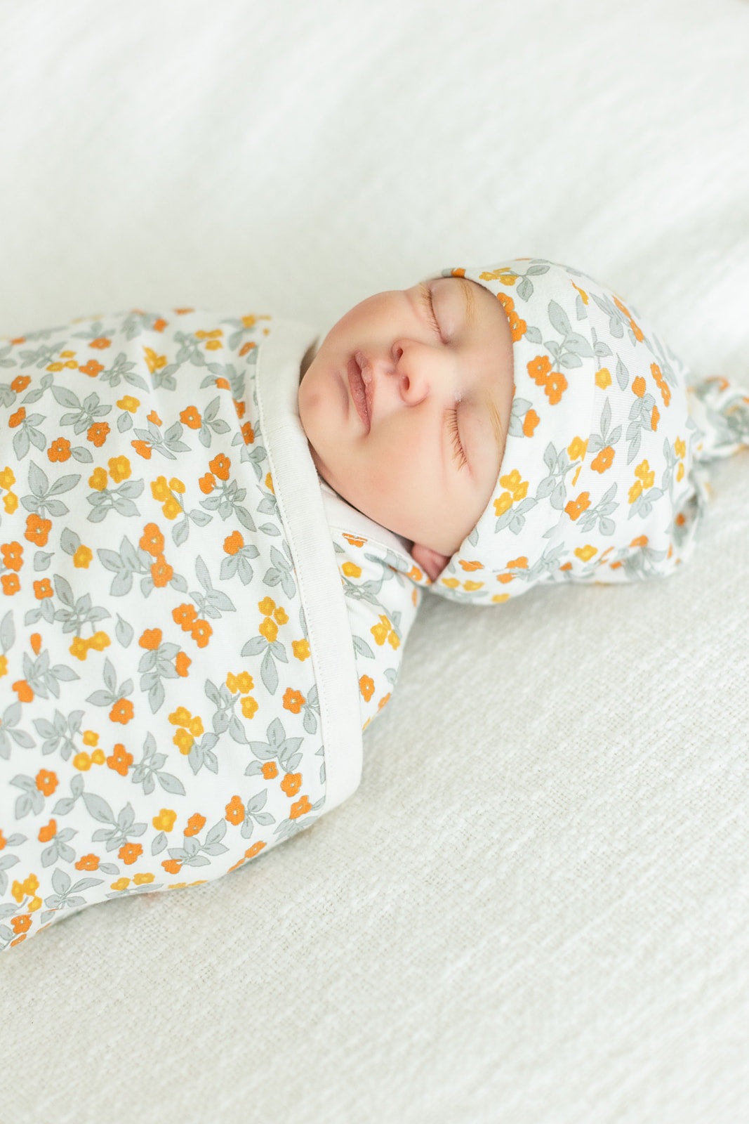 Aspen Swaddle Blanket & Newborn Hat Set